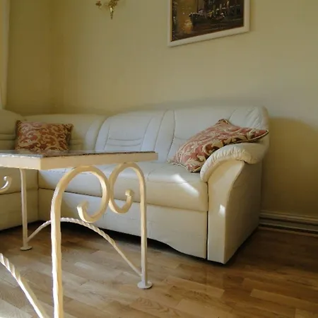 Wiktor Monte Cassino Z Garazem Apartament *